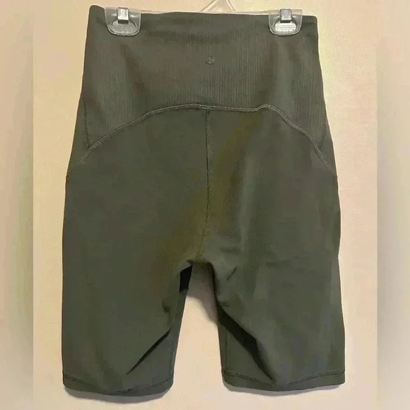 Lululemon Blissful Bend Super High-Rise Short 8" - Picture 1 of 6